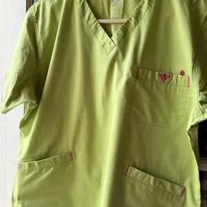 Med couture Green and pink Scrub Top and pants Pink wide legs XL REGULAR LENGTH